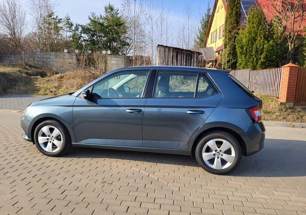 Skoda Fabia cena 34900 przebieg: 156874, rok produkcji 2016 z Warszawa małe 407